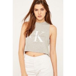 Calvin Klein crop top L
